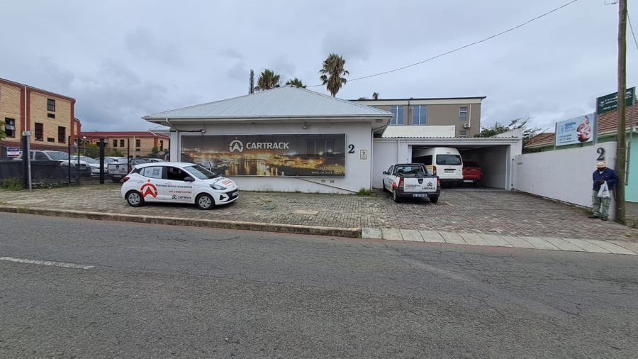 To Let commercial Property for Rent in Vincent Eastern Cape